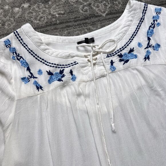 Hannah Plus Embroidered Peasant Blouse Top Womens 1X White Blue Beachy Boho - Picture 2 of 9